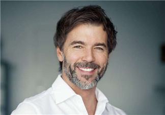 尿頻可以爬山嗎？尿頻可以多喝水嗎？