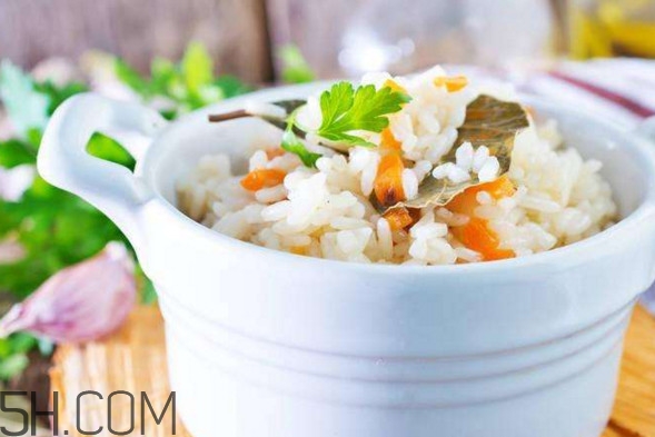 煮飯要煮多久？煮飯加什么更香