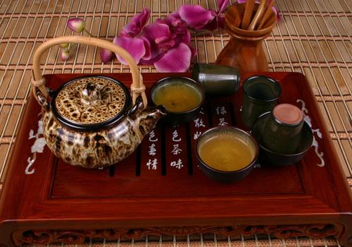 飯前喝茶好嗎 吃飯前可以喝茶嗎 飯前喝茶好嗎 吃飯前可以喝茶嗎