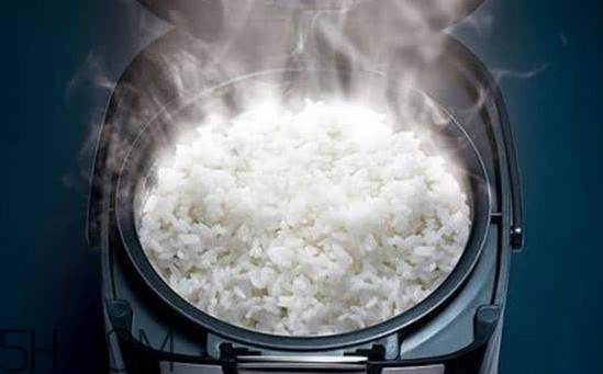 煮飯?jiān)趺床徽冲?？煮飯能用開(kāi)水嗎