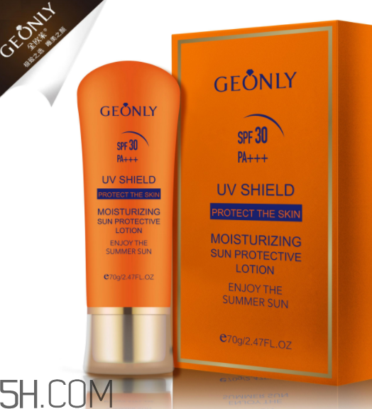 適合油痘皮的面部防曬 教你如何防曬 適合油痘皮的面部防曬 教你如何防曬