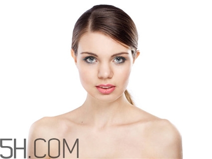 隆胸是男醫(yī)生嗎？隆胸會有后遺癥嗎？