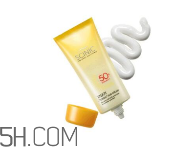 秋天怎么選擇防曬霜好？防曬霜和隔離霜的相同點(diǎn)