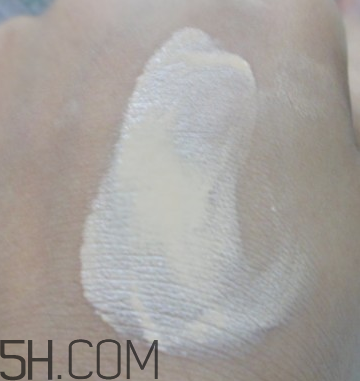 蘭蔻奇跡光采持妝粉底液色號(hào)_色號(hào)怎么選 蘭蔻奇跡光采持妝粉底液色號(hào)_色號(hào)怎么選