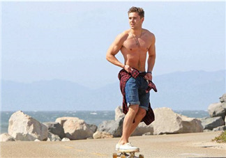 男士防曬霜哪個(gè)牌子好？安耐曬和fancl哪個(gè)好用？