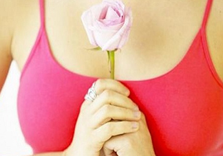 是什么因素決定了乳房大小？乳房脹痛是怎么回事