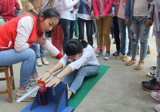 坐位體前屈可以長(zhǎng)高嗎？坐位體前屈成績(jī)?nèi)绾慰焖偬嵘?><p><strong>坐位體前屈可以長(zhǎng)高嗎？坐位體前屈成績(jī)?nèi)绾慰焖偬嵘?/strong></p></a></li> <li><a href=