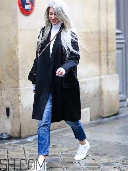 毛呢大衣搭配什么鞋子？毛呢大衣搭配鞋子圖片