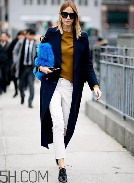 毛呢大衣搭配什么鞋子？毛呢大衣搭配鞋子圖片