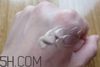 蘭蔻柔皙隔離乳多少錢(qián)_蘭蔻柔皙隔離乳貴嗎 蘭蔻柔皙隔離乳多少錢(qián)_蘭蔻柔皙隔離乳貴嗎