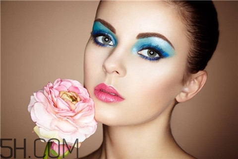 烤瓷牙會(huì)變黑嗎？烤瓷牙會(huì)變色嗎？