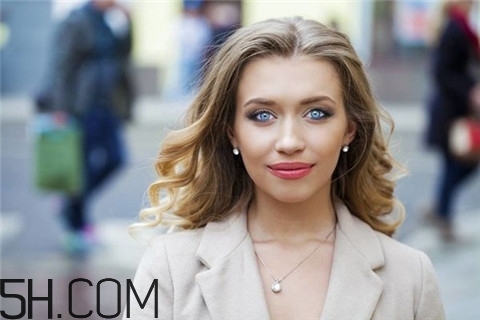 烤瓷牙掉了還能粘上嗎？烤瓷牙掉了如何修補？