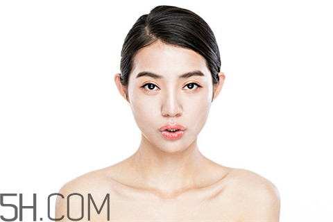 烤瓷牙掉了粘上多少錢(qián)？烤瓷牙掉了用什么粘上？