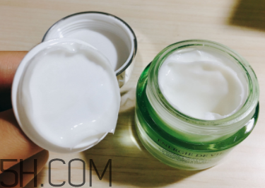 蘭蔻水光潤(rùn)養(yǎng)活力霜怎么用_使用方法 蘭蔻水光潤(rùn)養(yǎng)活力霜怎么用_使用方法