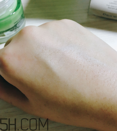 蘭蔻水光潤(rùn)養(yǎng)活力霜怎么用_使用方法 蘭蔻水光潤(rùn)養(yǎng)活力霜怎么用_使用方法