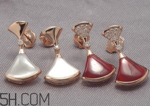 寶格麗diva系列真假怎么辨別_對(duì)比圖 寶格麗diva系列真假怎么辨別_對(duì)比圖