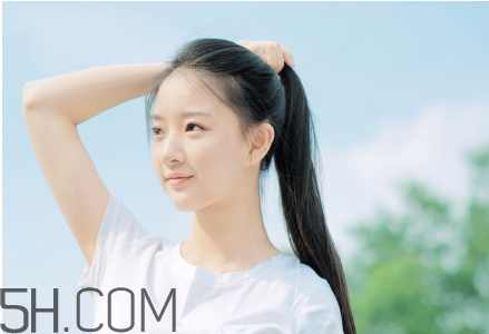 油性發(fā)質(zhì)用什么護(hù)發(fā)素？水療素和護(hù)發(fā)素的區(qū)別