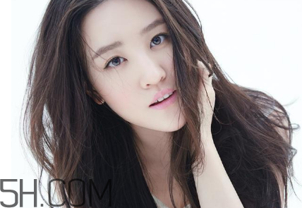 油性發(fā)質(zhì)用護發(fā)素需注意什么？用護發(fā)素后再用發(fā)膜會怎樣？