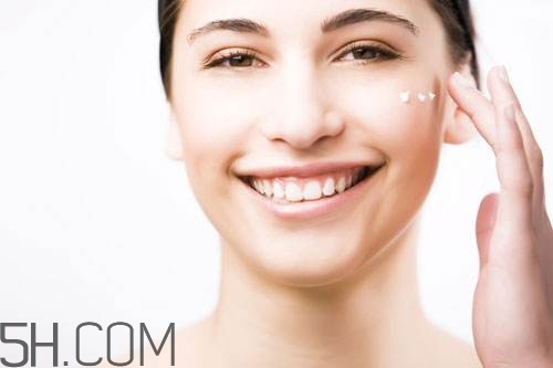 蘭蔻妝前乳含硅嗎？蘭蔻妝前乳多少錢？