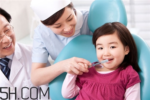 胃潰瘍會(huì)吐血嗎？胃潰瘍會(huì)疼嗎？