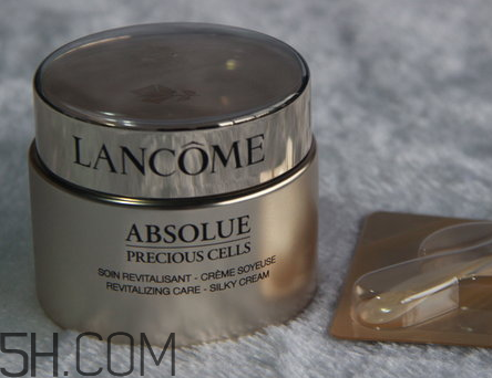 三大貴婦面霜比較_la prairie、Lamer和蘭蔻修復(fù)面霜比較