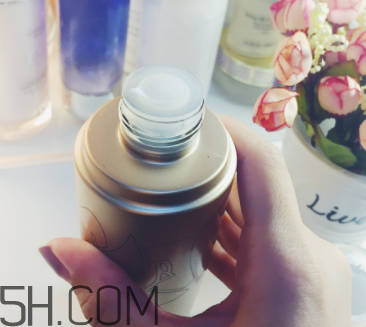 蘭蔻菁純臻顏美容液專柜價格_多少錢 蘭蔻菁純臻顏美容液專柜價格_多少錢