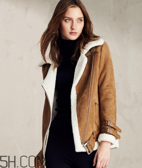 麂皮絨衣服掉色嗎？麂皮絨衣服掉色怎么處理？