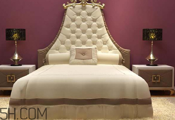 睡覺是硬床好還是軟床好？睡什么床最好？