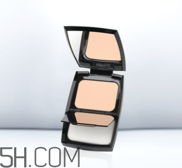 蘭蔻奇跡光采粉餅怎么樣？蘭蔻奇跡光采粉餅好用嗎？