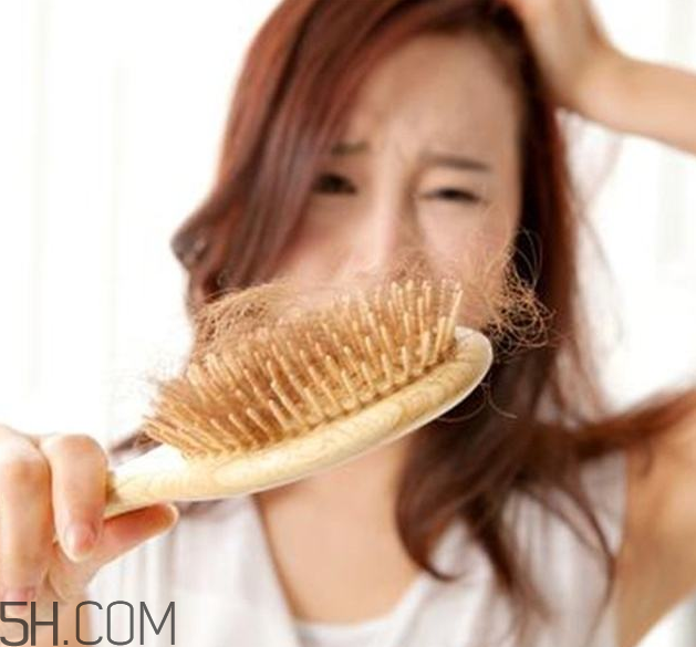 洗發(fā)水是酸性好還是堿性好？防止脫發(fā)的方法