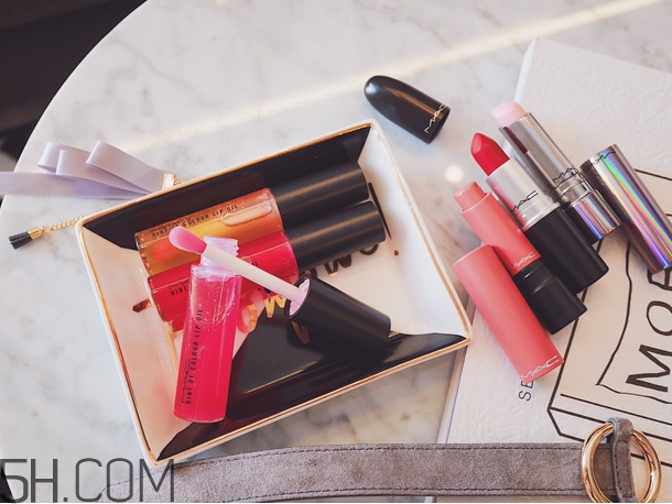 mac光療唇油色號_mac光療唇油試色圖 mac光療唇油色號_mac光療唇油試色圖