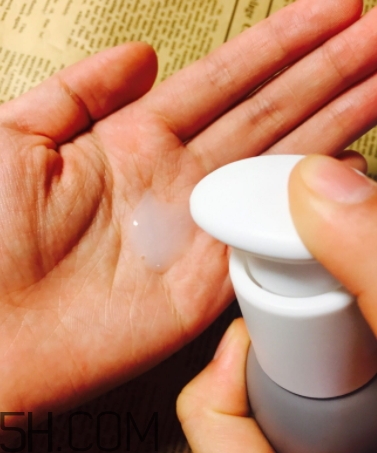 二爺新漢方氨基酸洗面奶怎么用？二爺洗面奶使用心得