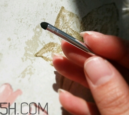 卡姿蘭眉粉怎么用？卡姿蘭眉粉使用心得