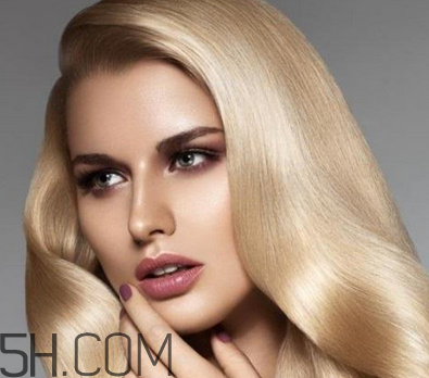 阿道夫洗發(fā)水的功能和香味 洗頭的禁忌 阿道夫洗發(fā)水的功能和香味 洗頭的禁忌