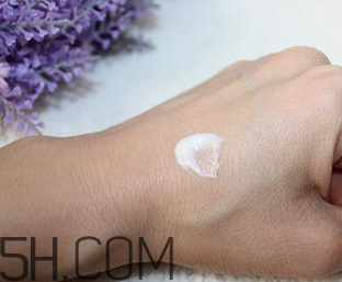 歐萊雅復(fù)顏抗皺日霜好不好？歐萊雅復(fù)顏抗皺日霜怎么樣？