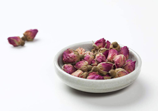 玫瑰花茶是涼性的嗎？玫瑰花茶哪個(gè)牌子好