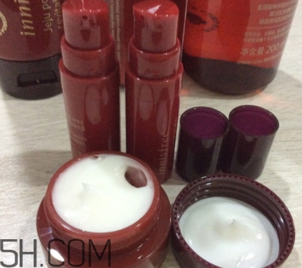 悅詩(shī)風(fēng)吟石榴系列怎么用？悅詩(shī)風(fēng)吟石榴系列使用步驟