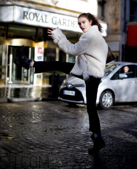 皮草是輕的好還是重的好？皮草怎么選購(gòu)？