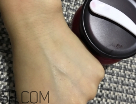 悅詩風(fēng)吟石榴睡眠面膜好用嗎？悅詩風(fēng)吟石榴凝珠睡眠面膜評(píng)測