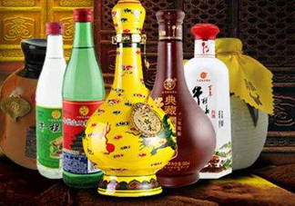 牛欄山二鍋頭是勾兌的嗎？百年牛欄山52度價(jià)格