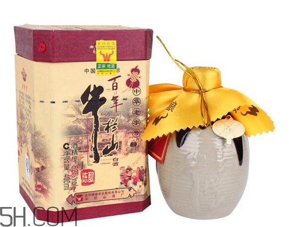 牛欄山二鍋頭是勾兌的嗎？百年牛欄山52度價格