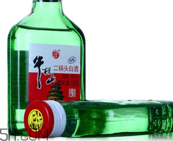 牛欄山二鍋頭是勾兌的嗎？百年牛欄山52度價格