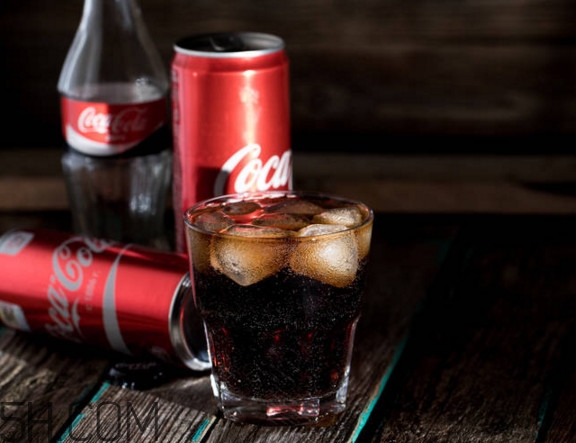 可樂和牛奶混在一起能喝嗎？可樂不能和什么一起喝