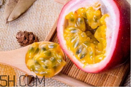 百香果能和柿子一起吃嗎？百香果不能和什么一起吃