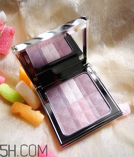 bobbi brown明星產(chǎn)品有哪些？bobbi brown膠囊氣墊好用嗎？