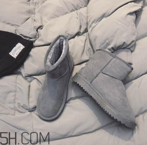 雪地靴上滴了油怎么辦？雪地靴油漬怎么清洗？