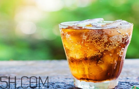 可樂煮梨喝有什么好處？女生月經(jīng)期間可以喝可樂嗎？