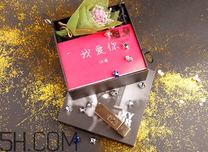 ysl圣羅蘭2018年春季彩妝有什么？ysl2018春季彩妝價(jià)格