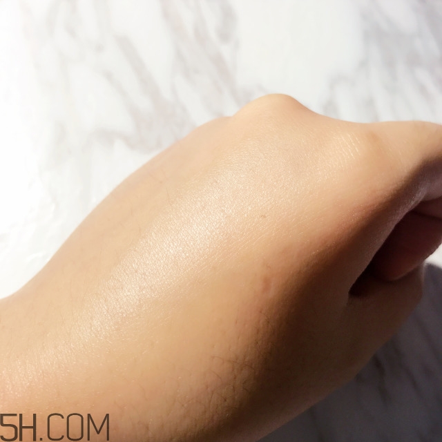 miccosmo蜜珂思摩胎盤素白肌精華液好用嗎_評測 miccosmo蜜珂思摩胎盤素白肌精華液好用嗎_評測