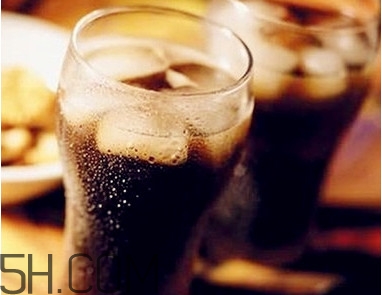 可樂煮梨喝有什么好處？女生月經(jīng)期間可以喝可樂嗎？